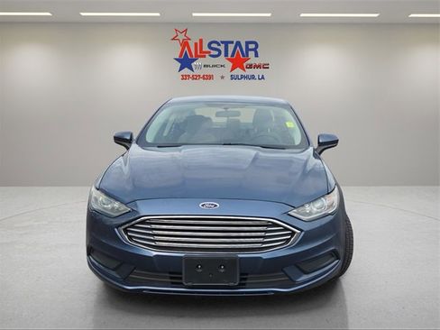 Used 2018 Ford Fusion S image 2