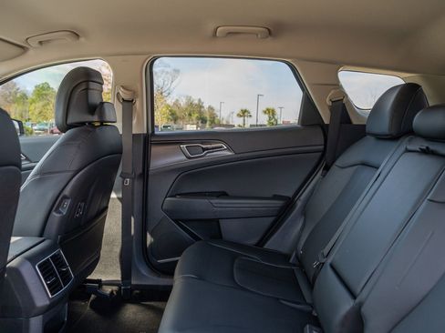 New 2026 Kia Sportage EX FWD image 16