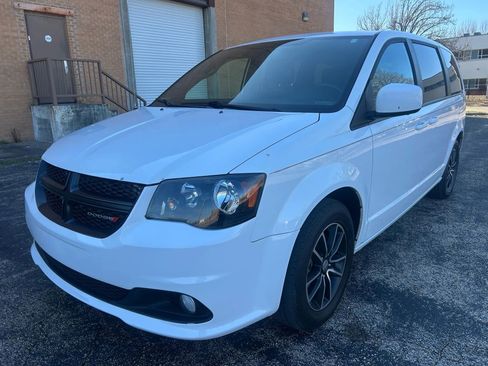 Used 2018 Dodge Grand Caravan SXT w/ Driver Convenience Group image 1