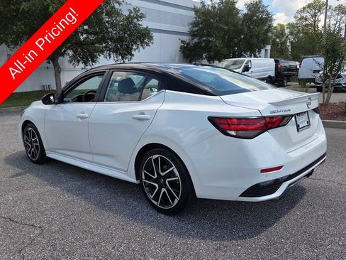 Used 2025 Nissan Sentra SR w/ SR Premium Package FWD image 3