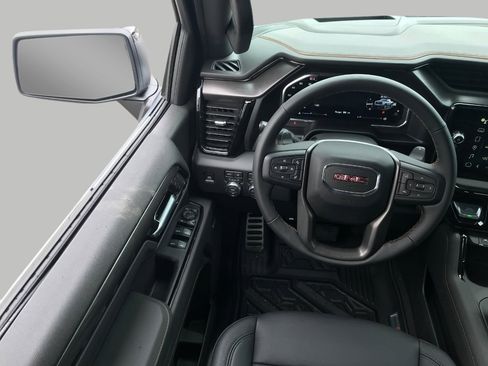 New 2026 GMC Sierra 1500 AT4 w/ AT4 Premium Package AWD/4WD image 3