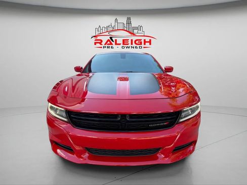 Used 2020 Dodge Charger SXT w/ Leather Interior Group image 11