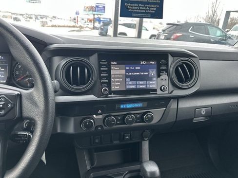 Used 2022 Toyota Tacoma SR image 21