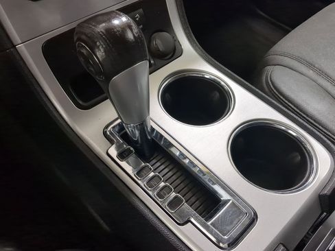 Used 2012 GMC Acadia SLE image 15