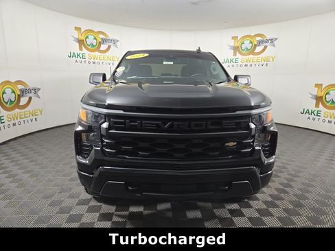 Used 2024 Chevrolet Silverado 1500 Custom AWD/4WD image 2