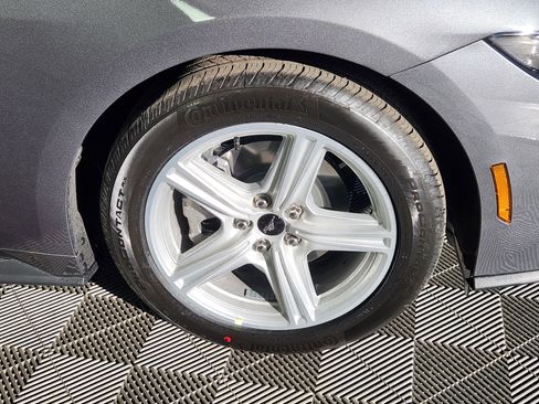 New 2026 Ford Mustang image 9