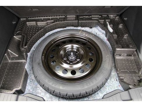 Used 2024 Ford Escape ST-Line w/ Tech Pack #1 FWD image 16
