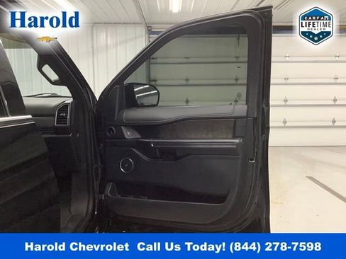 Used 2021 Ford Expedition Max Limited image 11