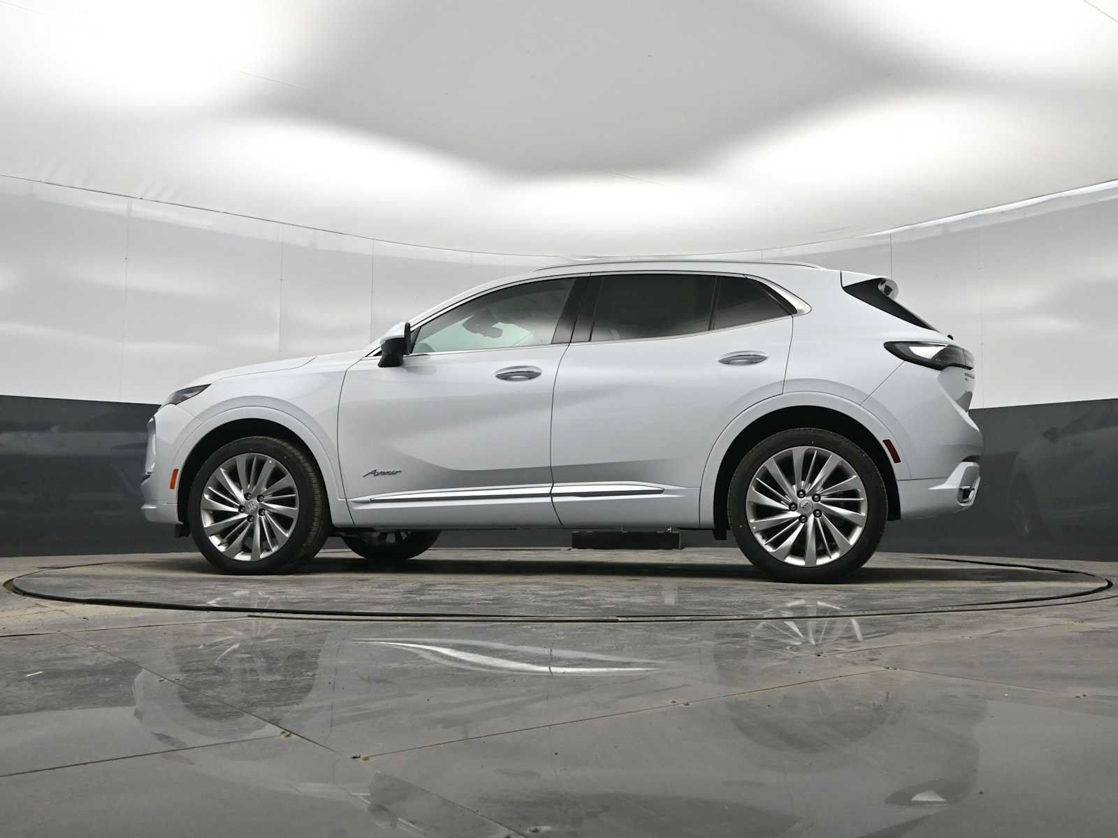 Used 2026 Buick Envision Avenir AWD/4WD image 32