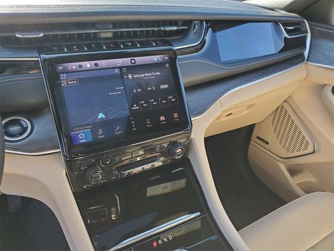 Used 2023 Jeep Grand Cherokee 4xe image 27