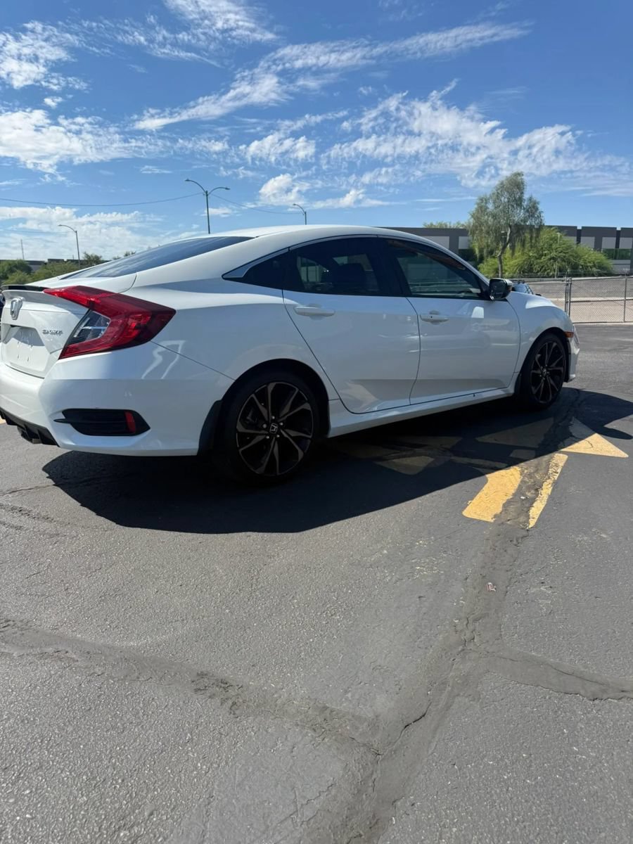 Used 2019 Honda Civic Sport image 4
