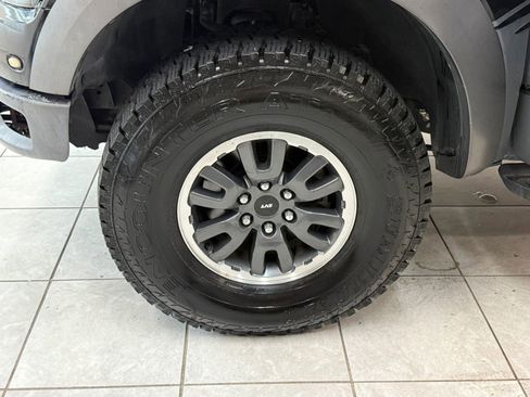 Used 2010 Ford F150 Raptor image 39