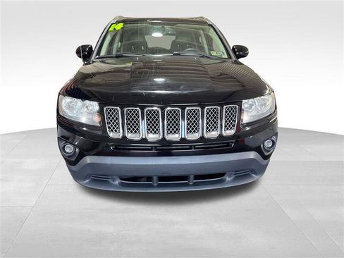 Used 2014 Jeep Compass Latitude w/ Sun/Sound Group AWD/4WD image 23