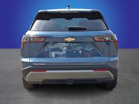 Used 2025 Chevrolet Equinox LT FWD image 5