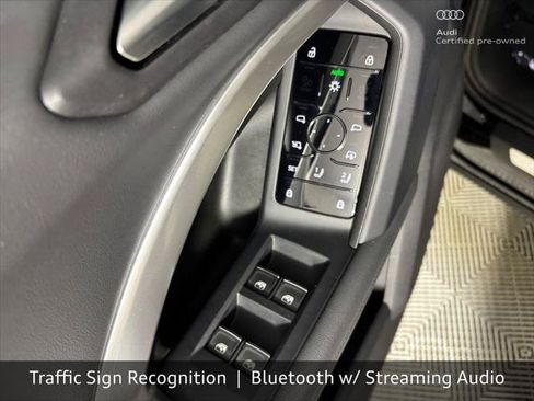Used 2025 Audi Q5 Premium w/ Convenience Package AWD/4WD image 16