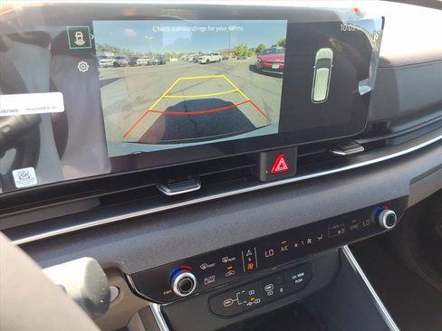 New 2026 Kia Carnival EX FWD image 27