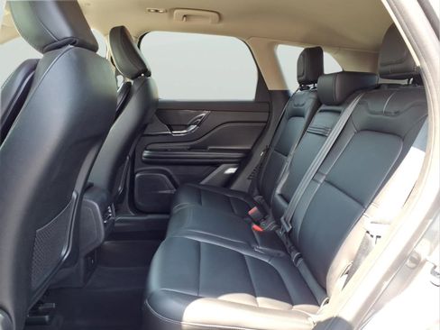 Used 2023 Lincoln Corsair FWD w/ Rear Removable Package Tray image 9