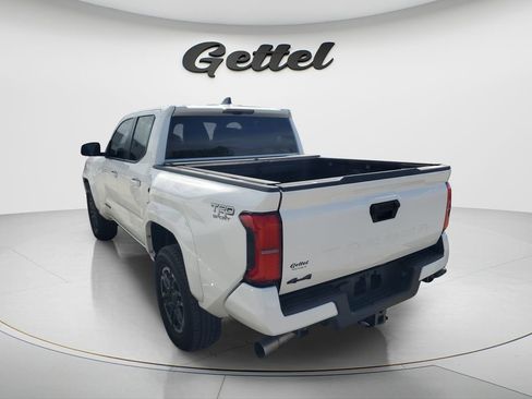 Used 2025 Toyota Tacoma TRD Sport image 5