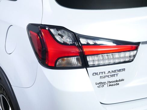 Used 2025 Mitsubishi Outlander Sport ES AWD/4WD image 17