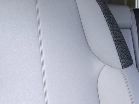 New 2026 Cadillac Optiq Luxury 1 image 21