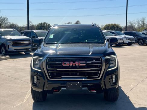 Used 2021 GMC Yukon AT4 w/ AT4 Premium Package image 2