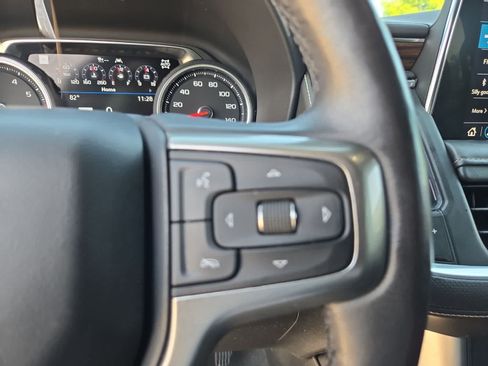 Used 2021 Chevrolet Tahoe Premier w/ Premium Package AWD/4WD image 24