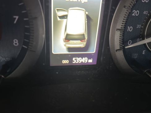 Used 2020 Toyota Sienna XLE image 8