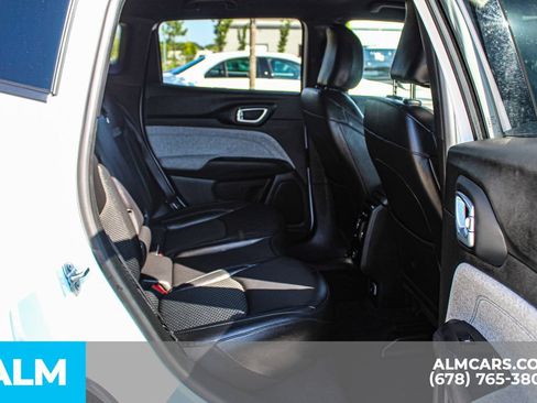 Used 2024 Jeep Compass Latitude AWD/4WD image 15