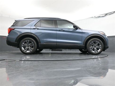 New 2026 Ford Explorer Active w/ Active Comfort Package image 35