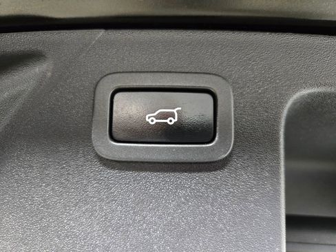 Used 2019 Land Rover Discovery Sport HSE image 46