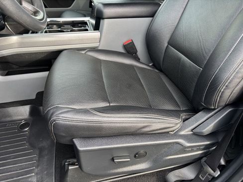 Used 2024 Ford F350 XLT w/ FX4 Off-Road Package image 20