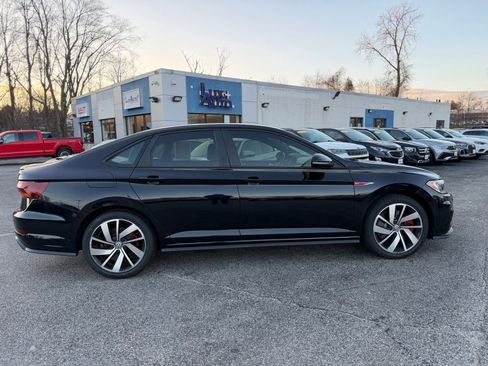 Used 2019 Volkswagen Jetta GLI Autobahn image 2