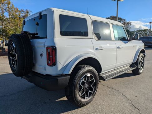 New 2025 Ford Bronco Outer Banks AWD/4WD image 4