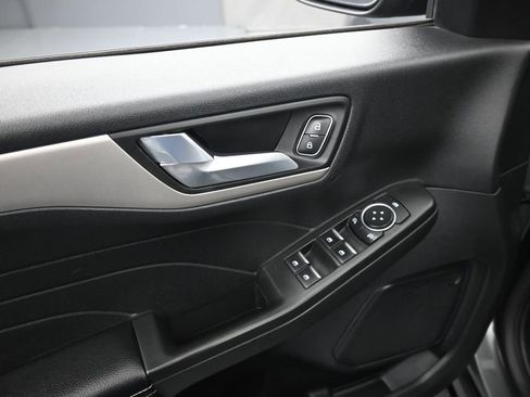 Certified 2022 Ford Escape SEL AWD/4WD image 11