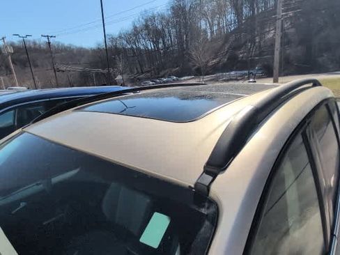 Used 2017 Ford Escape SE w/ Equipment Group 201A image 13