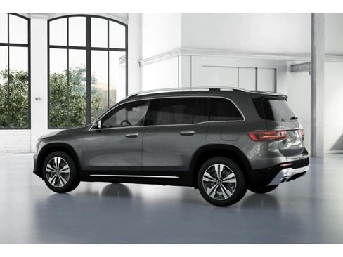 Used 2026 Mercedes-Benz GLB 250 4MATIC image 30
