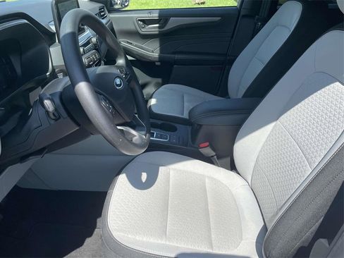 New 2025 Ford Escape Active image 12