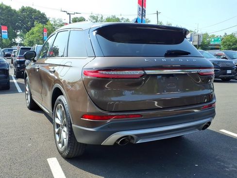 Used 2022 Lincoln Corsair AWD w/ Premium Package image 3