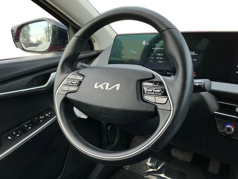 Used 2024 Kia EV6 Light image 12