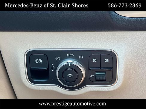 Used 2026 Mercedes-Benz GLB 250 4MATIC image 34
