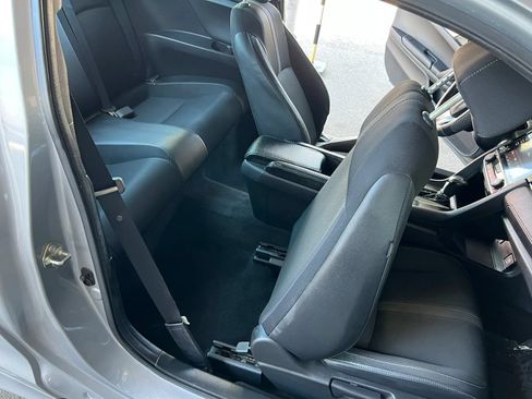 Used 2019 Honda Civic Sport image 8