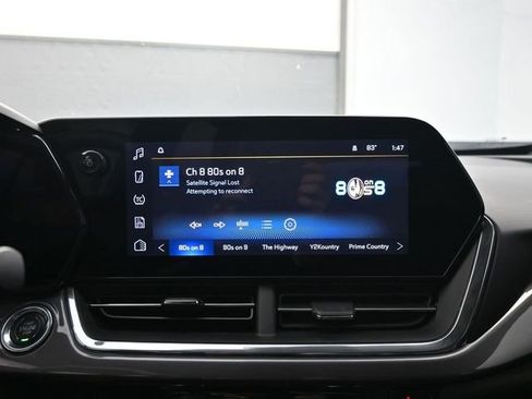 Used 2025 Chevrolet Trax ACTIV w/ Driver Confidence Package FWD image 17