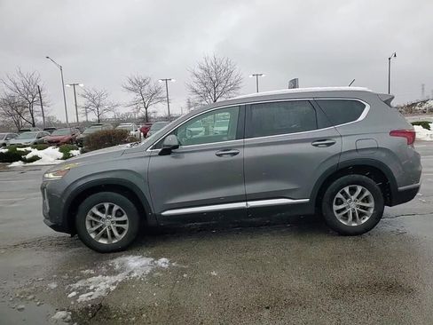 Used 2019 Hyundai Santa Fe SE image 6