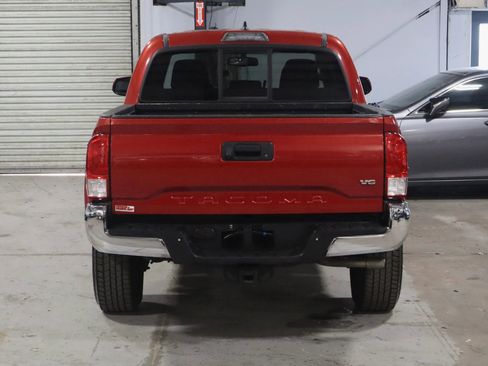 Used 2017 Toyota Tacoma SR5 w/ Tow Package image 6