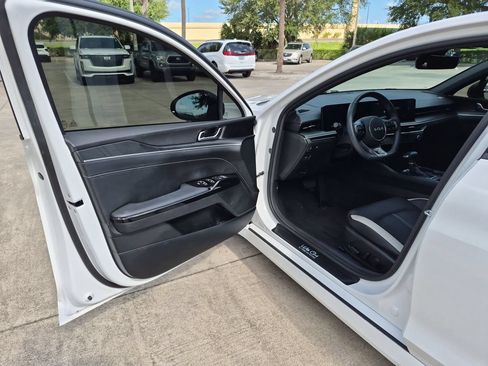 Used 2025 Kia K5 GT-Line FWD image 8