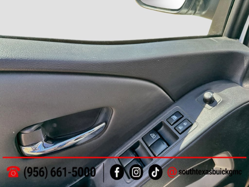 Used 2024 Nissan Frontier SV RWD image 10