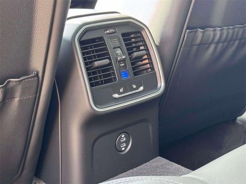 New 2026 Porsche Macan S image 27