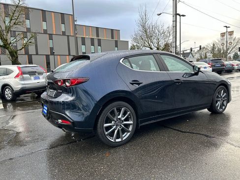 Used 2021 MAZDA MAZDA3 s image 6