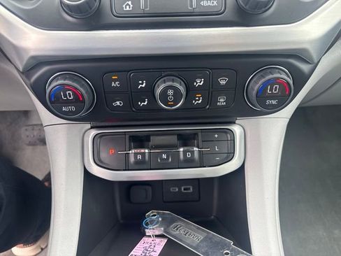 Used 2023 GMC Acadia SLE w/ Driver Convenience Package AWD/4WD image 14