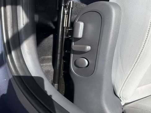 Certified 2024 Hyundai Kona SEL AWD/4WD image 18